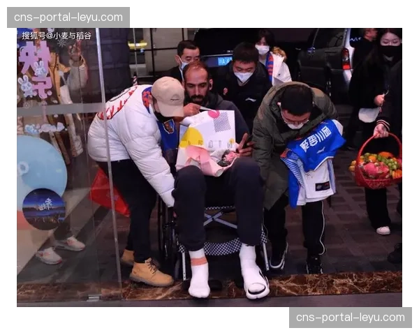 康复之路：俄罗斯球星米哈伊洛夫接受采访，详谈跟腱手术后重返赛场的艰辛历程